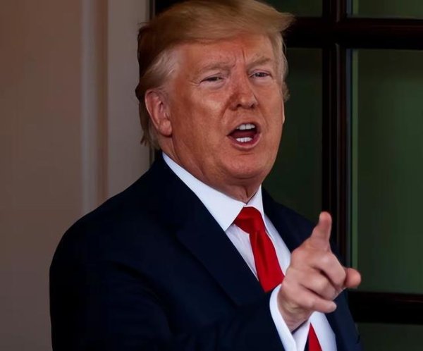 聚赢配资网 中国传出了好消息！美国最后的优势要没了，白宫官员终于着急了